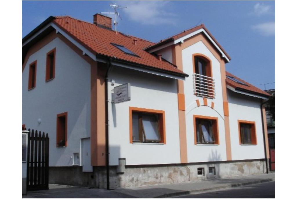 Harmony Hall Hradec Králové Exteriör bild